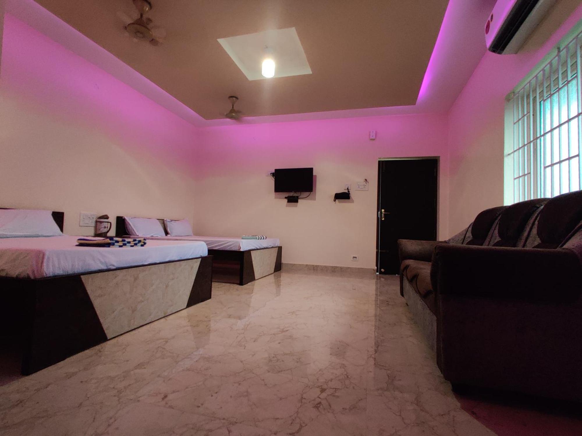 Sivamurugan residency Bhavani Bagian luar foto